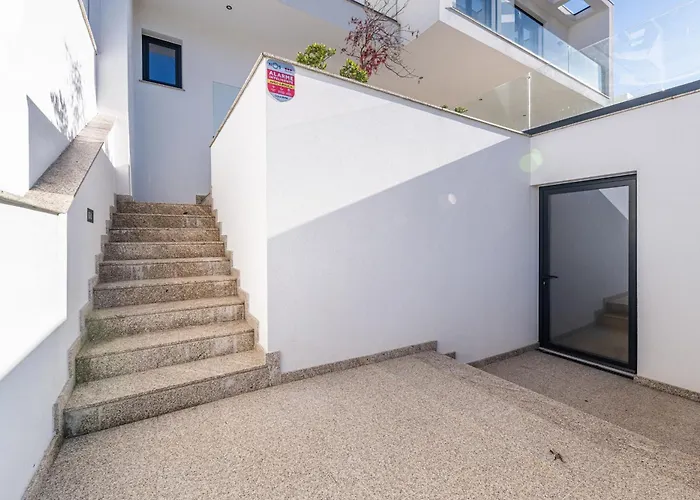 Esperanca Terrace Villa *